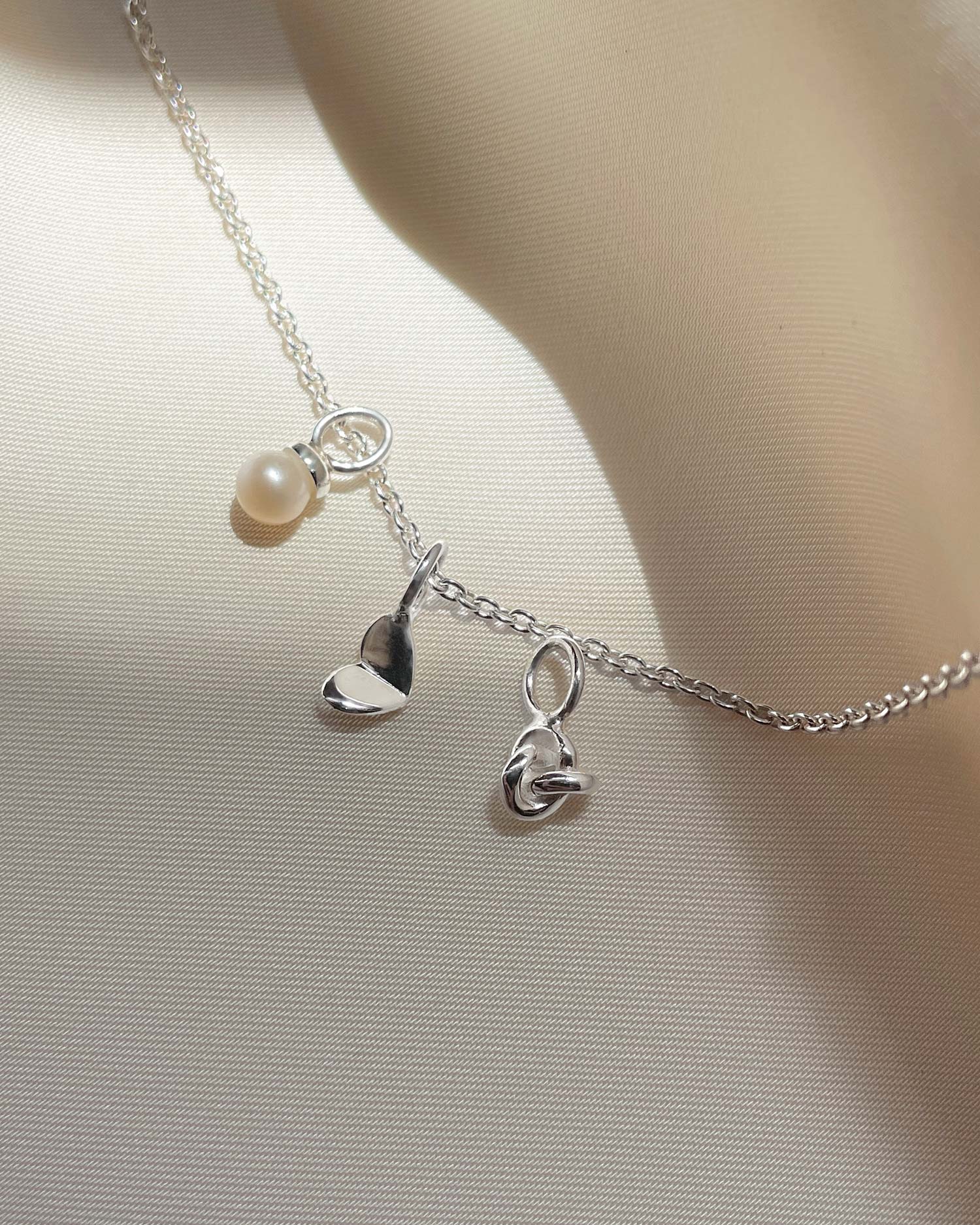Charms Petite Pearl silver