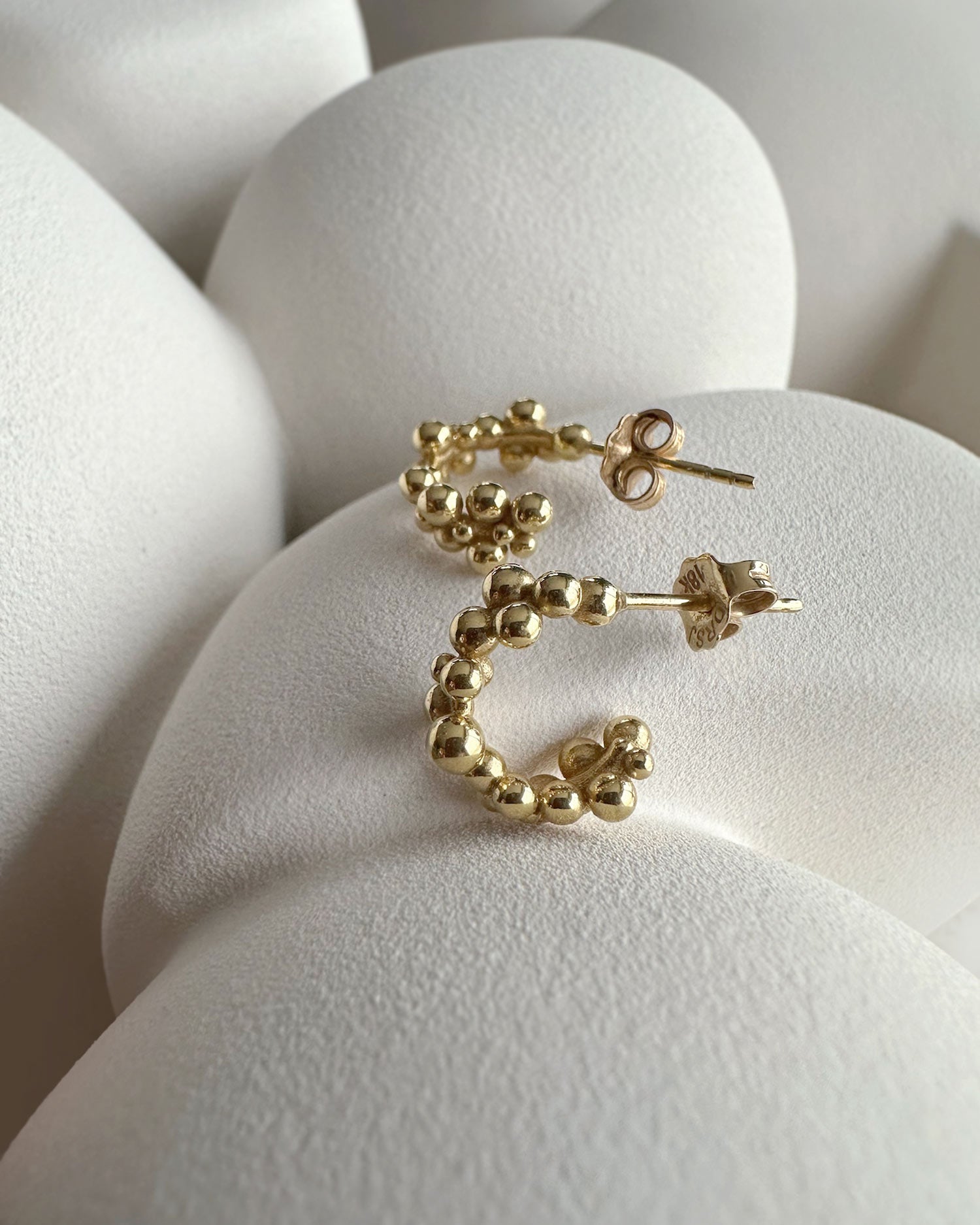 Drops small hoops gold