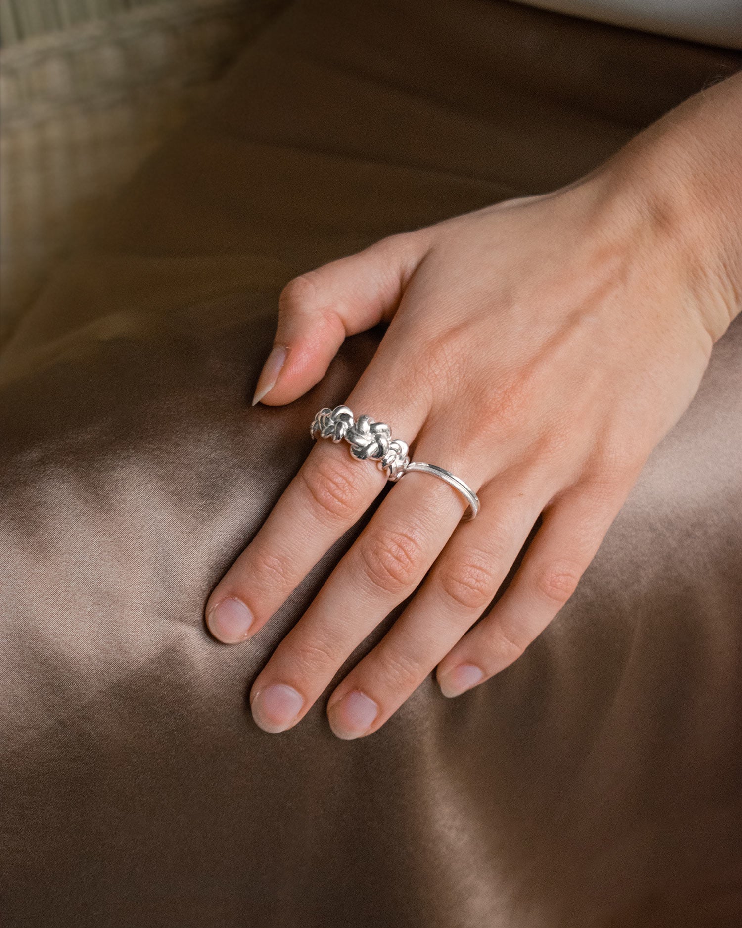 Empower ring silver
