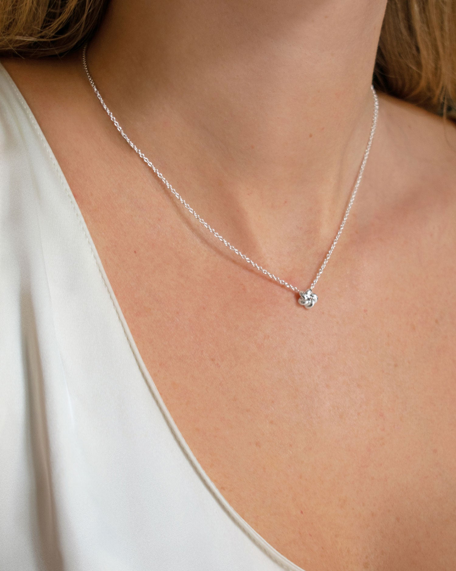 Empower small necklace silver