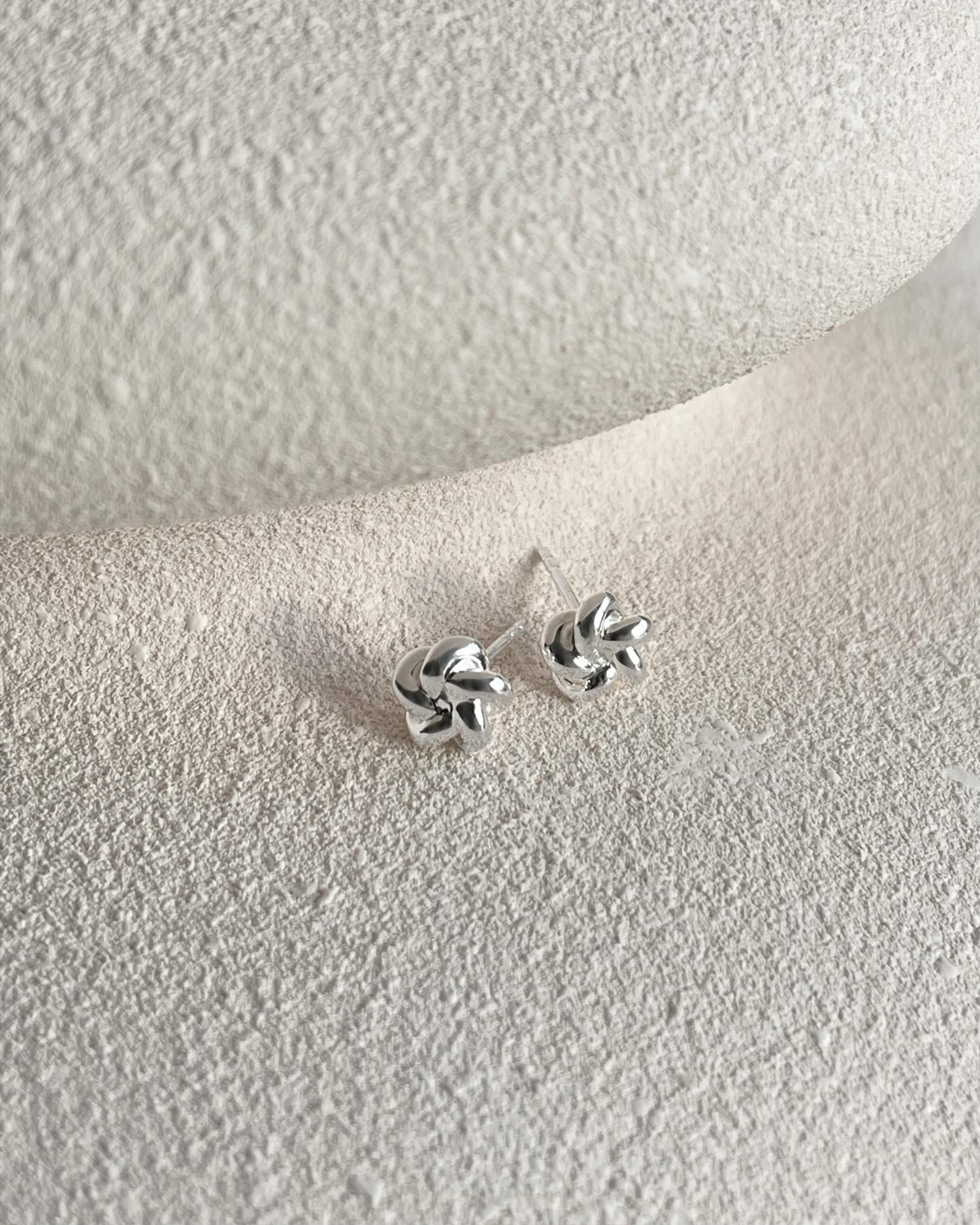 Empower small studs silver