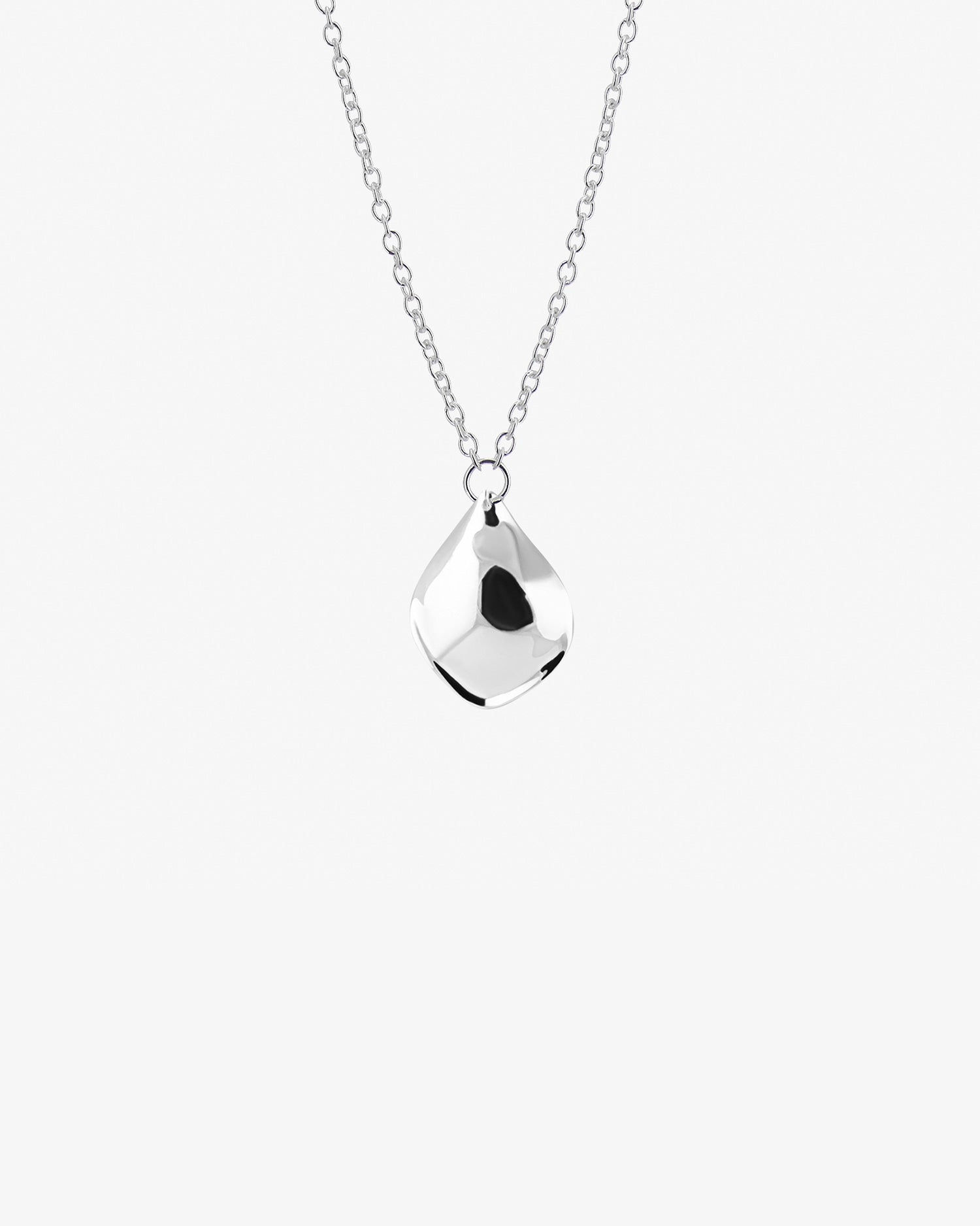 Gaias Grace single necklace silver