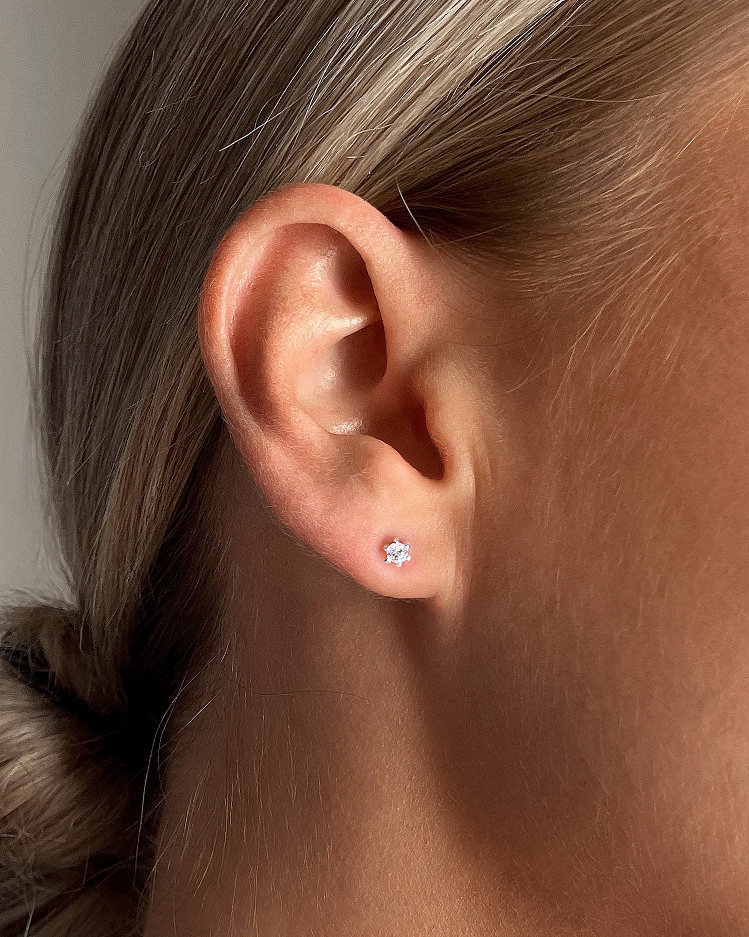 Hope studs silver