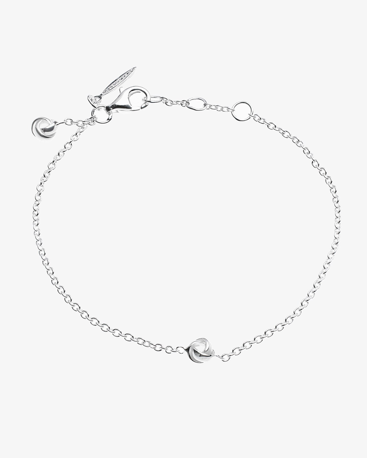 Le Knot flat drop bracelet silver