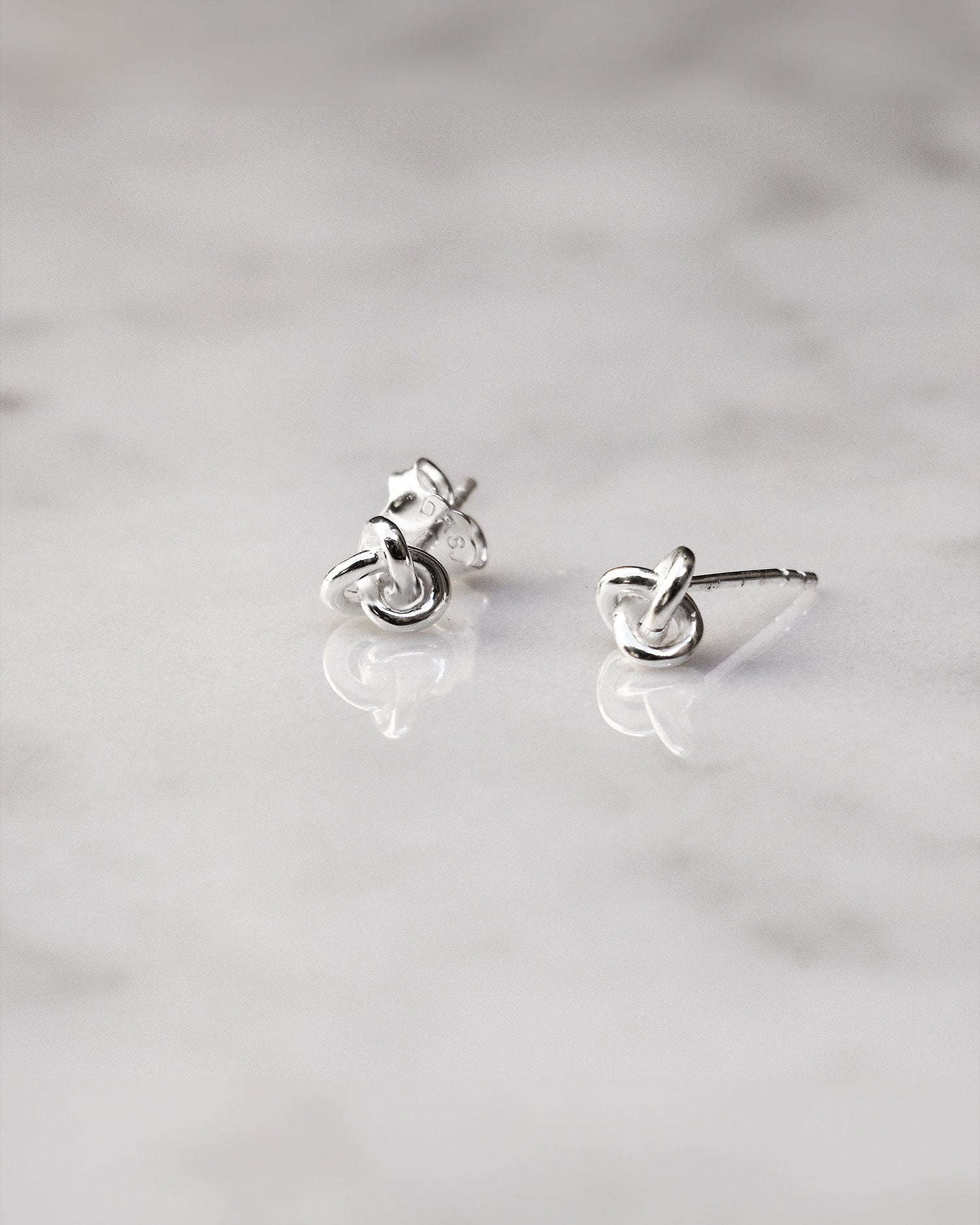Le Knot drop studs silver