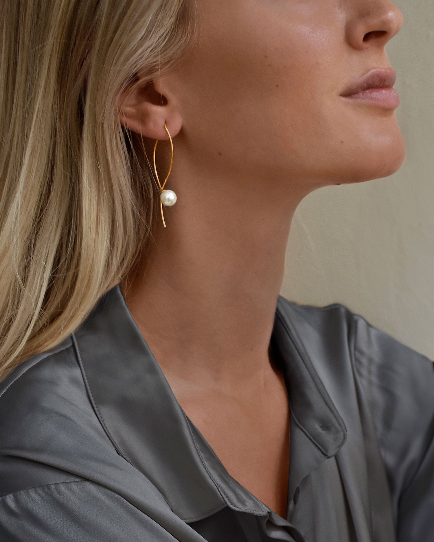 Le Pearl earrings gold