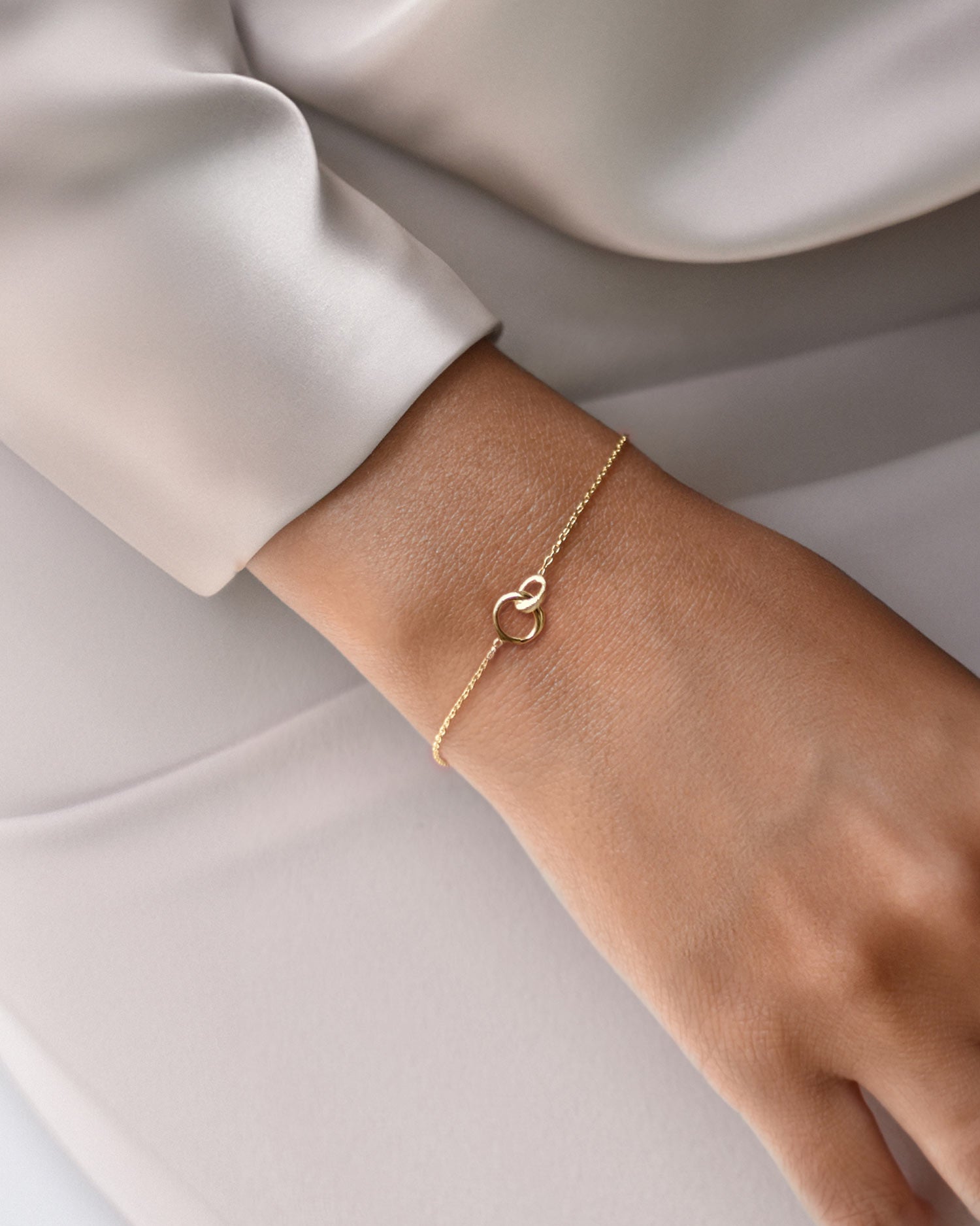 Les Amis drop bracelet gold