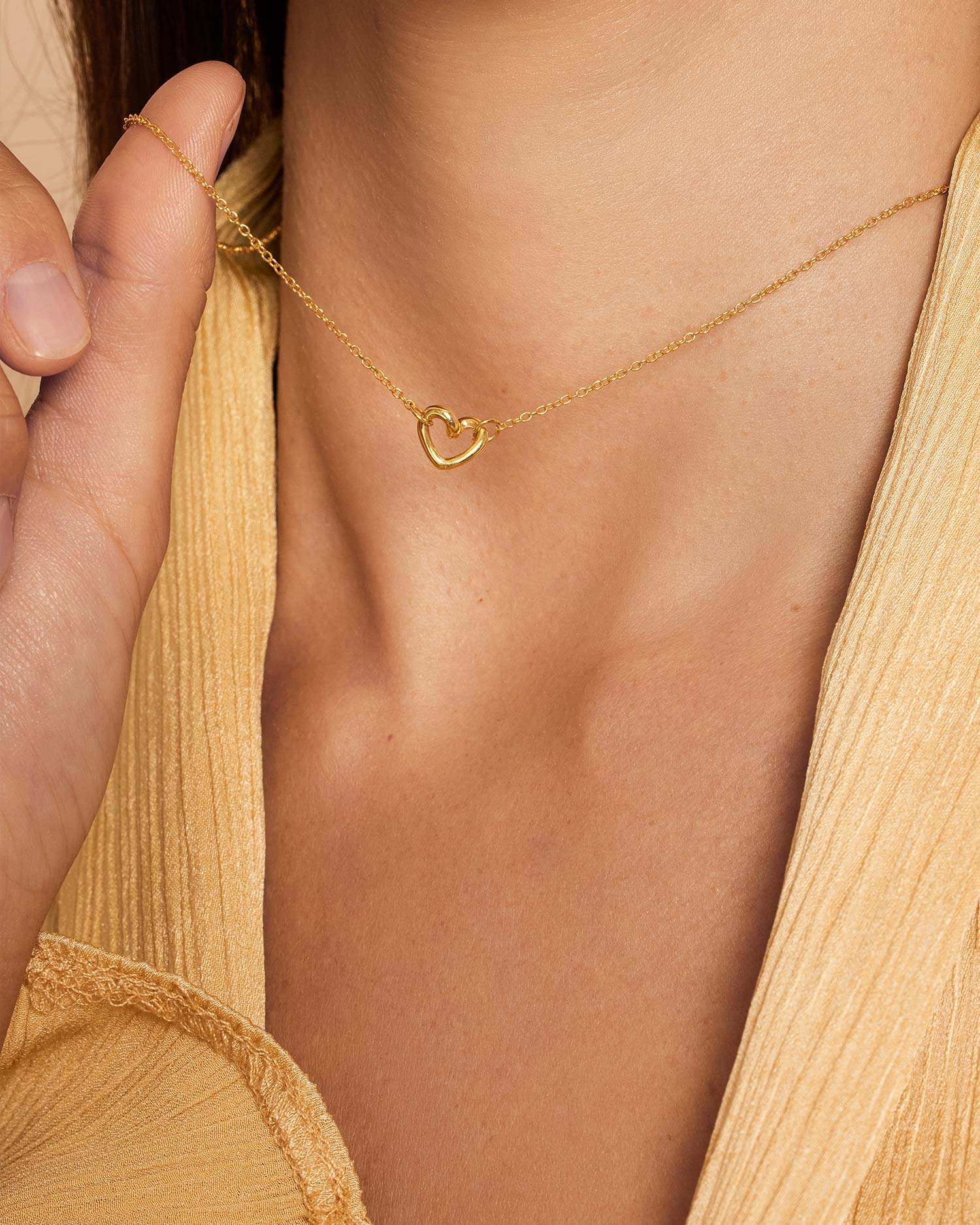 Love Vibe drop necklace gold