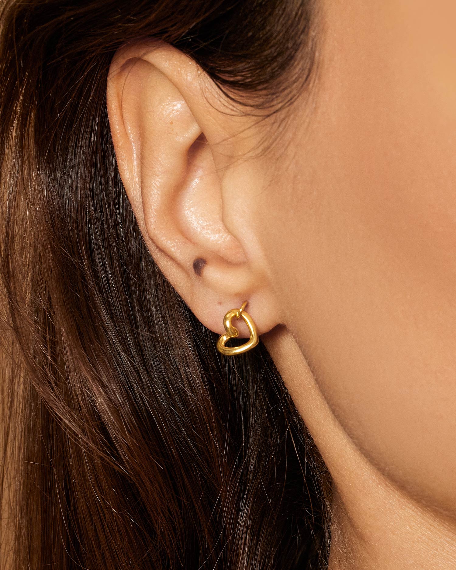 Love Vibe drop studs gold