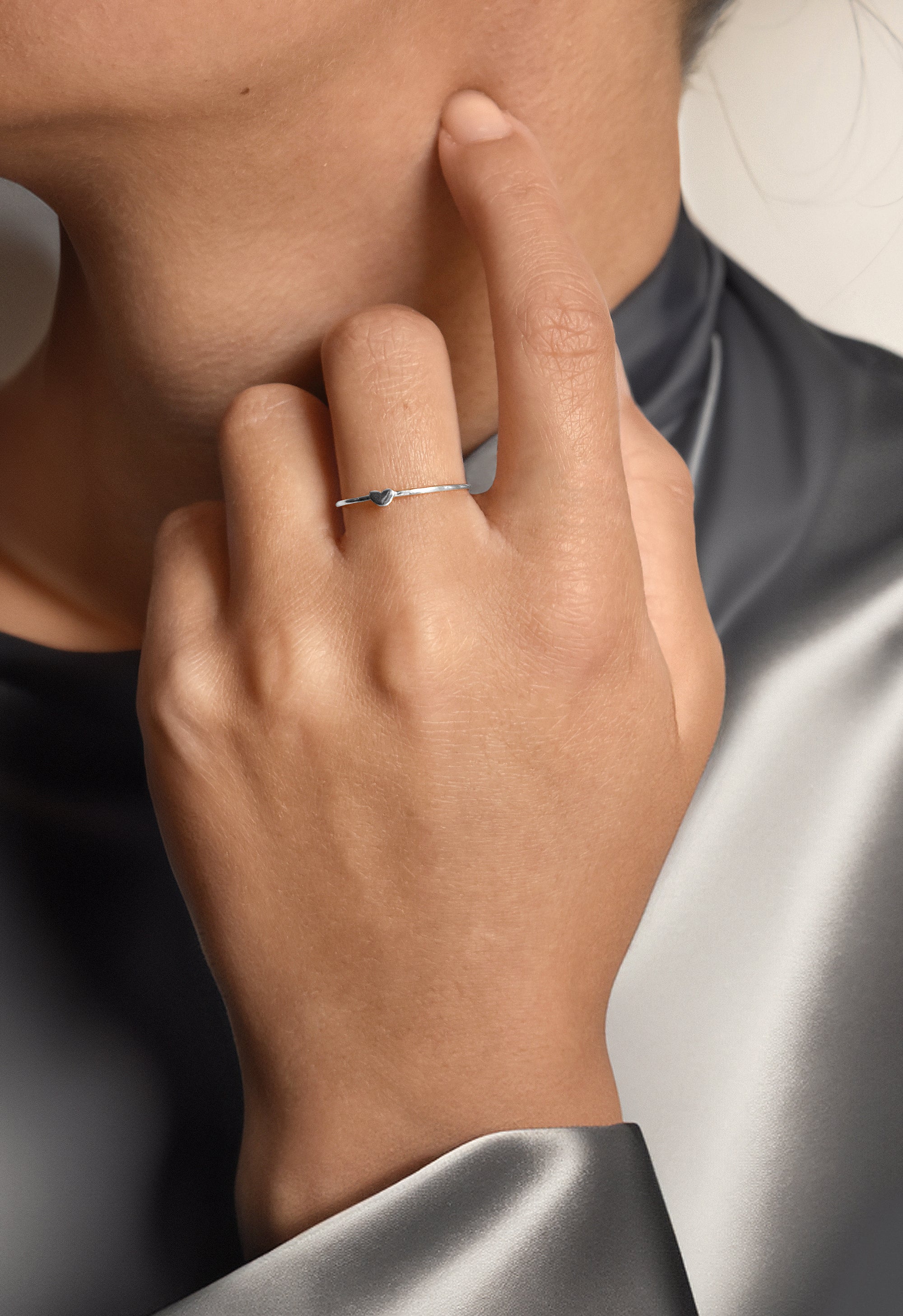 Loving Heart drop ring silver