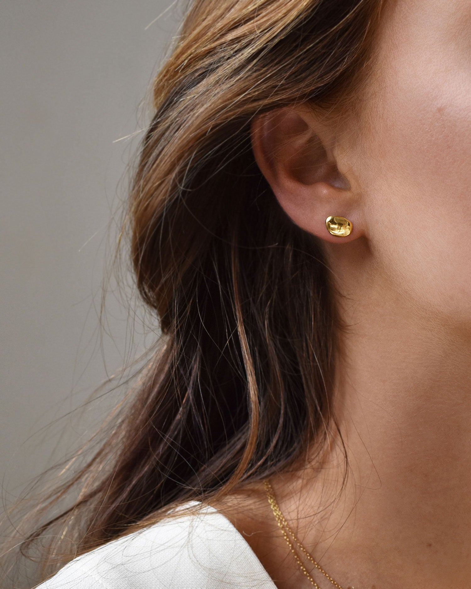 Morning Dew small studs gold