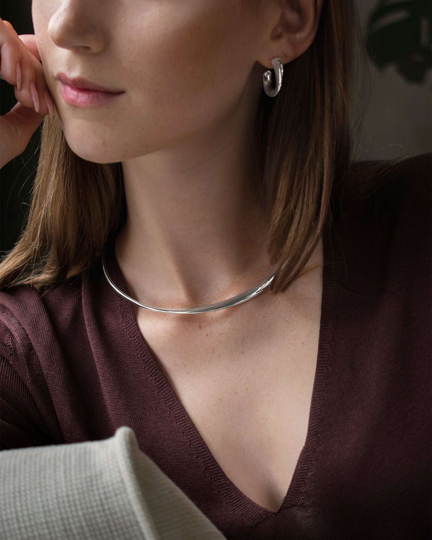 Orbit collar necklace silver