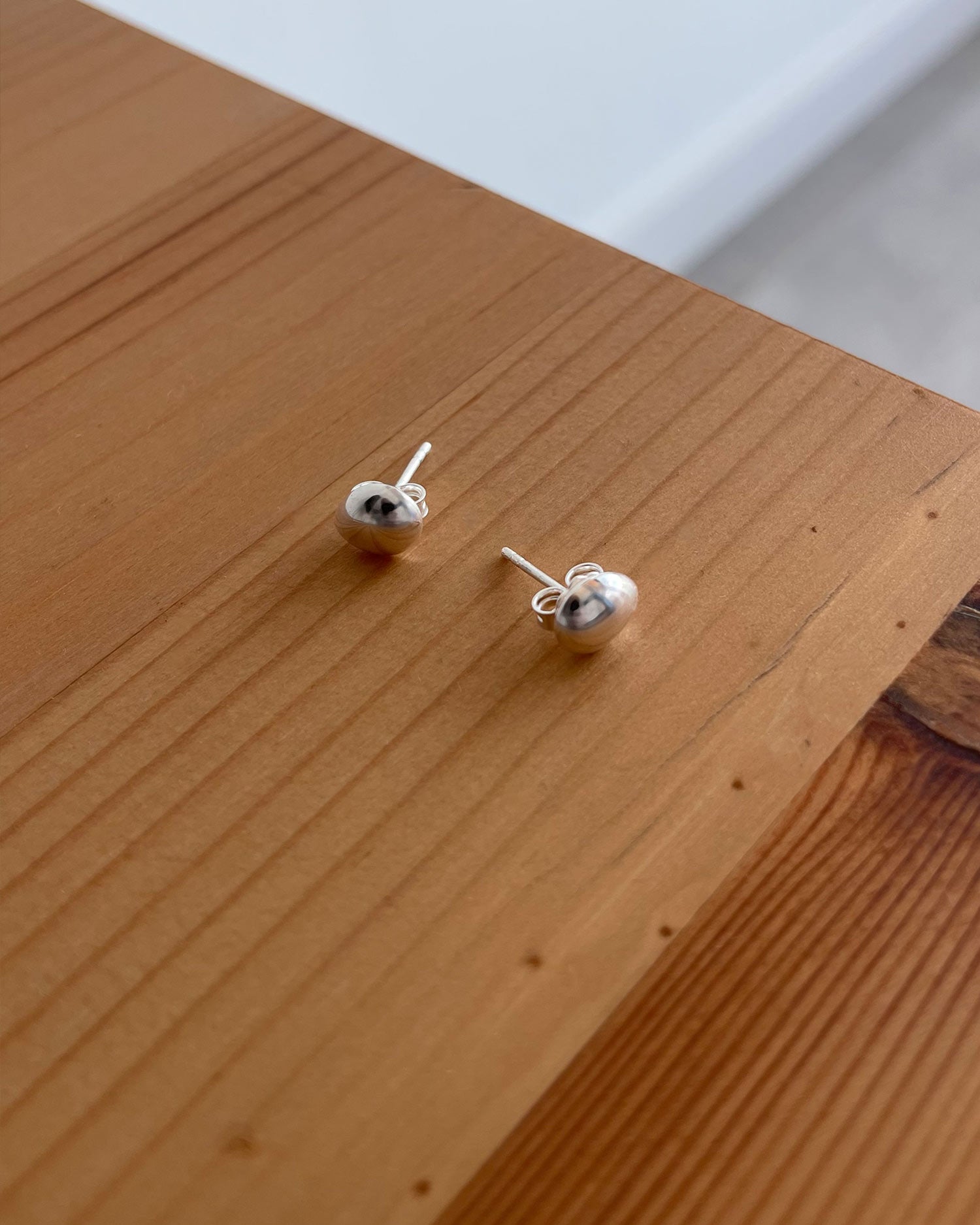 Stardust drop studs polished silver