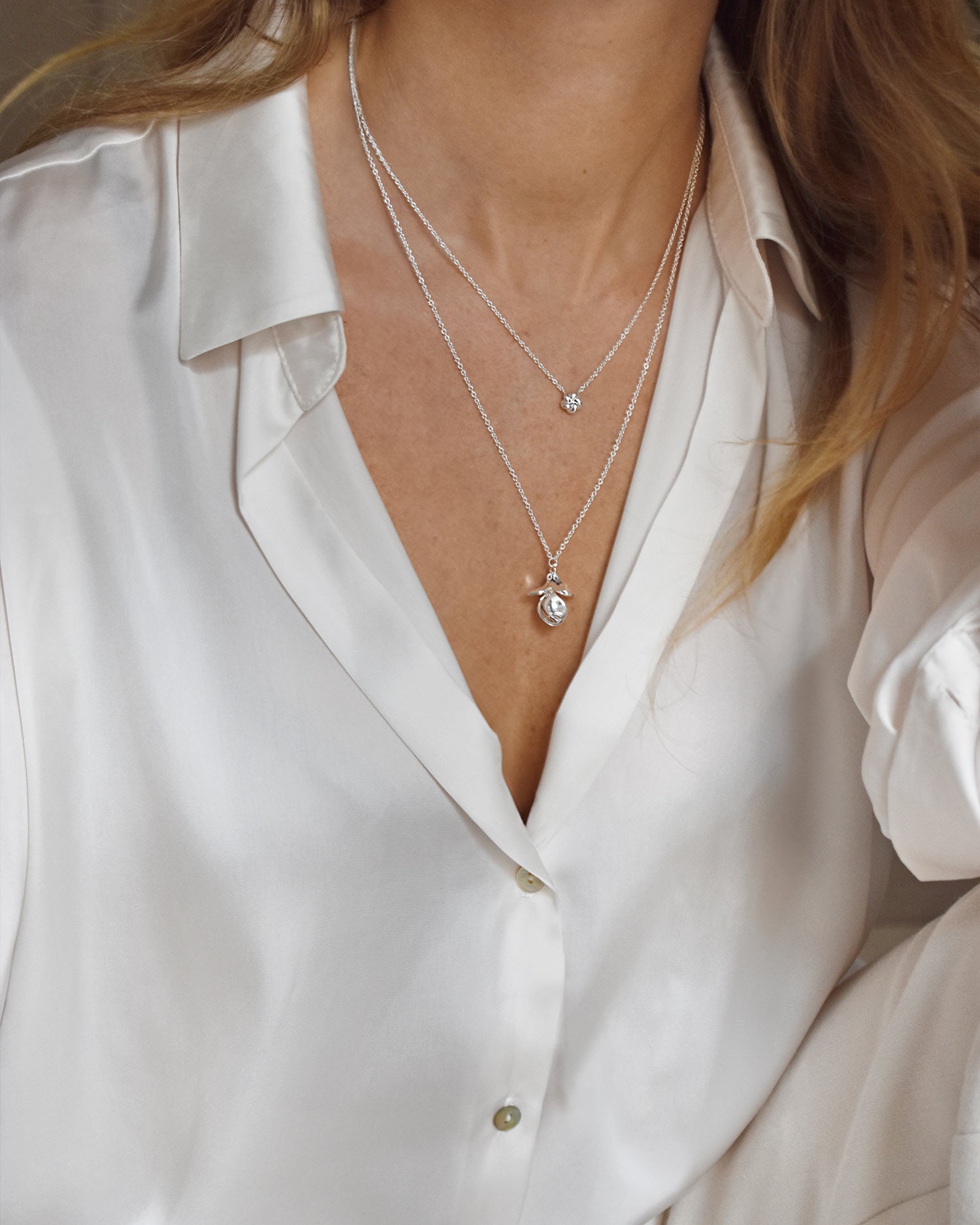 Violet single necklace silver