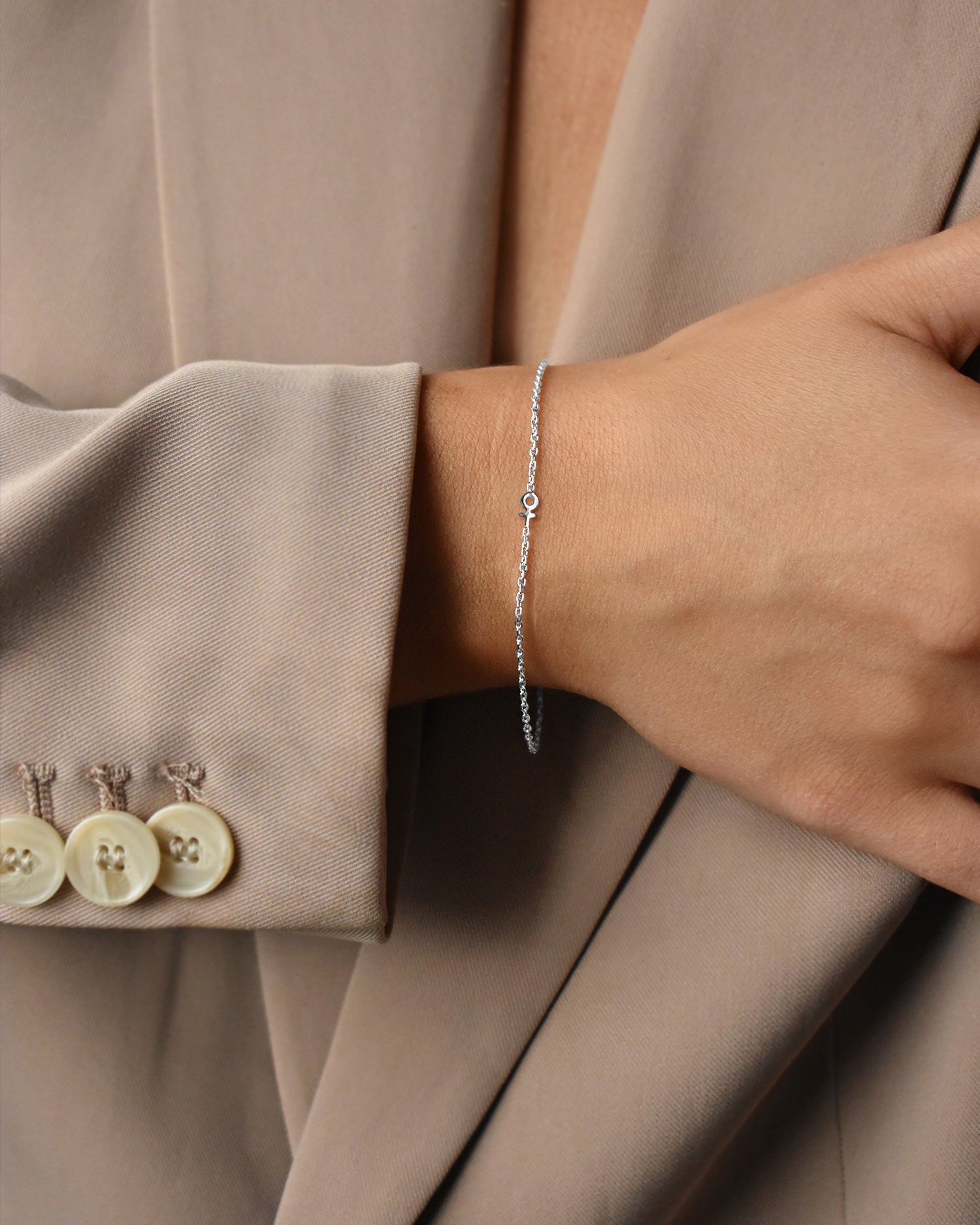Women Unite drop bracelet silver