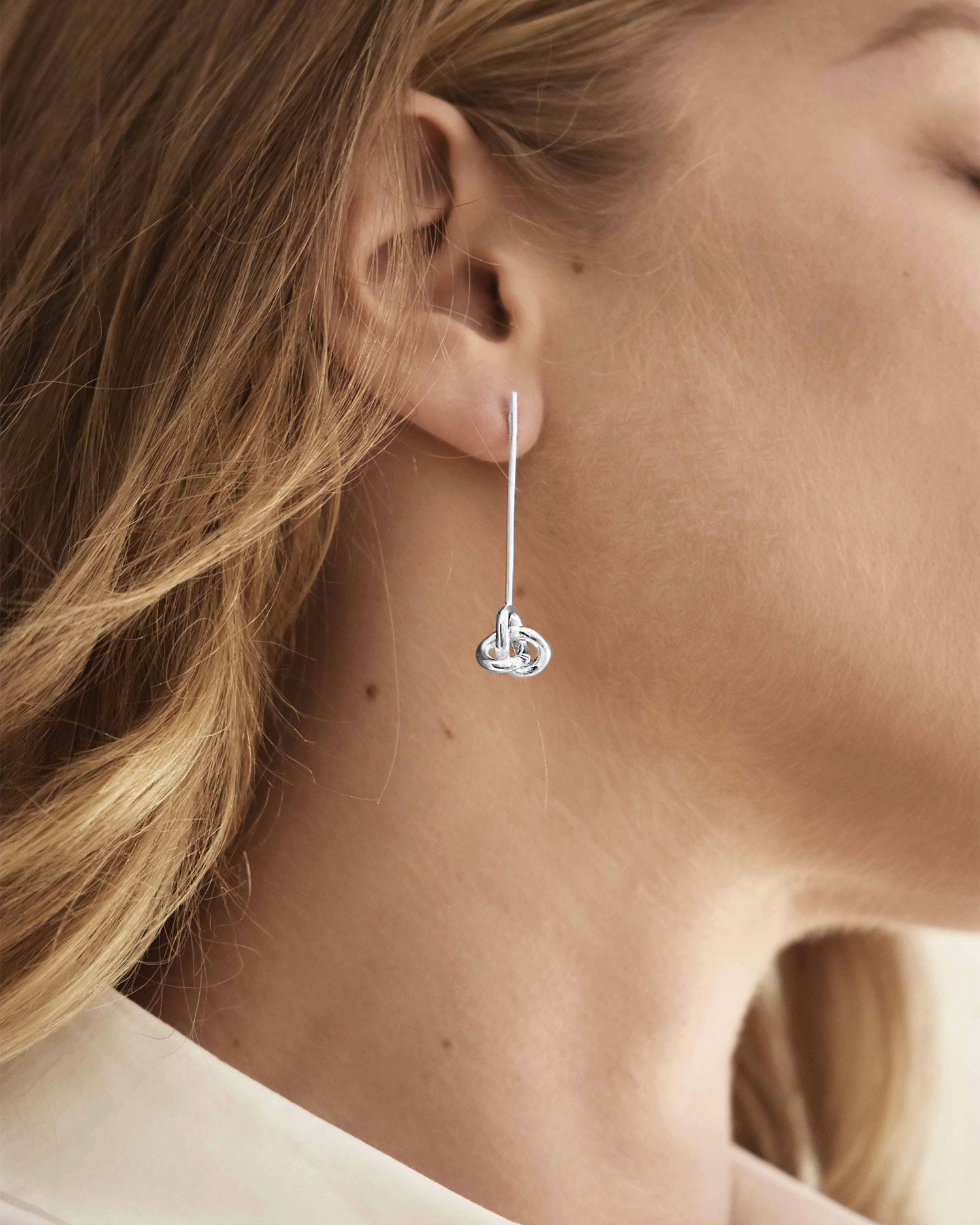 Le Knot earrings silver
