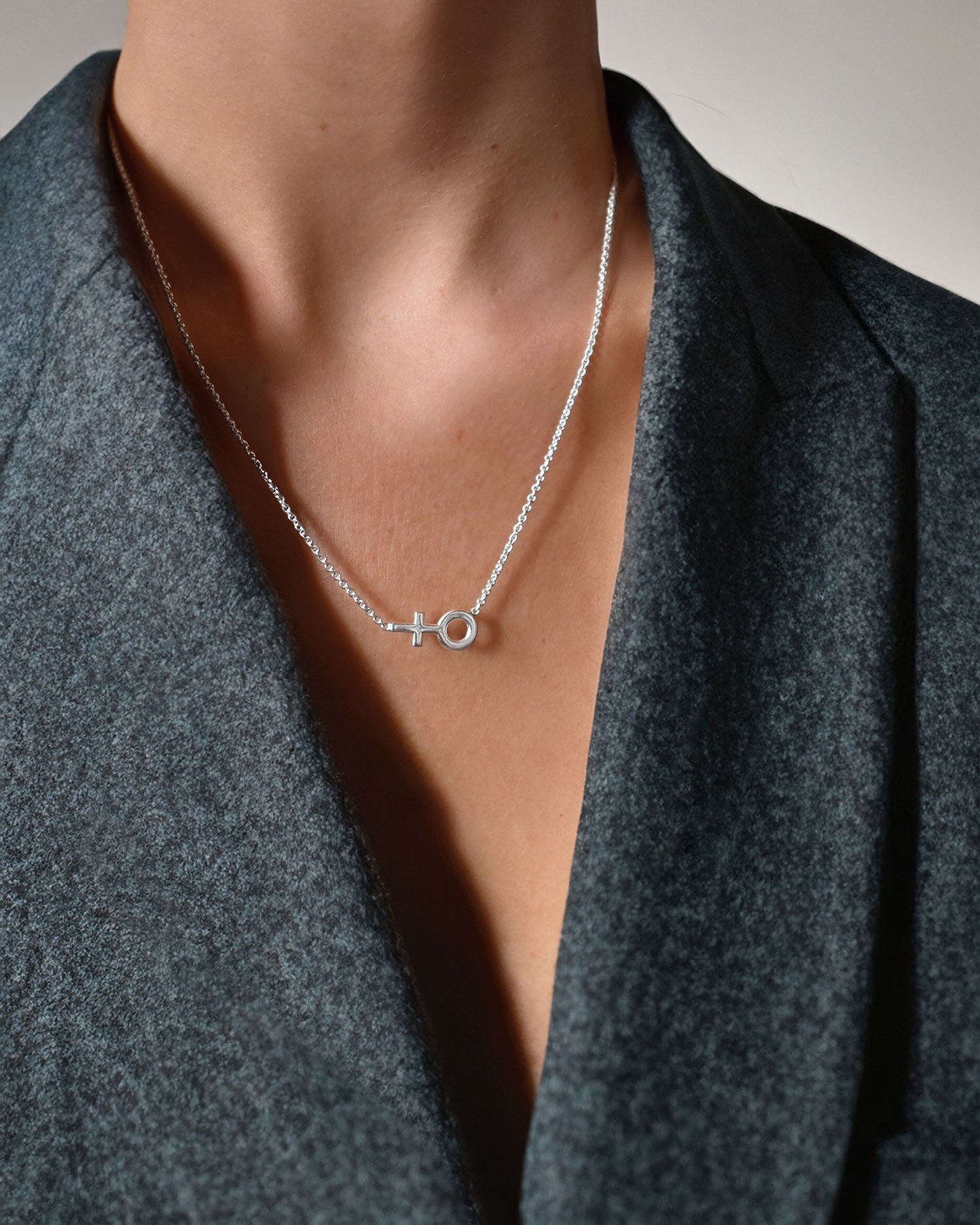 Women Unite single necklace silver